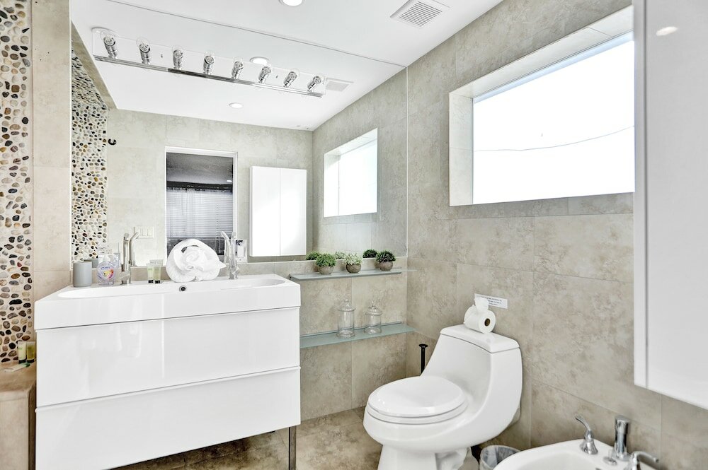 Фото Private Heated Pool 3br with Water View