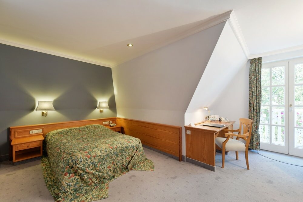 Фото Hotel Landhaus Wachtelhof