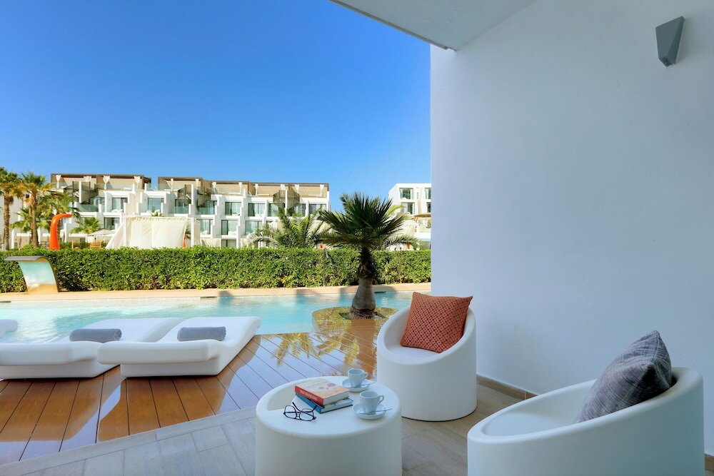 Фото Hard Rock Hotel Ibiza