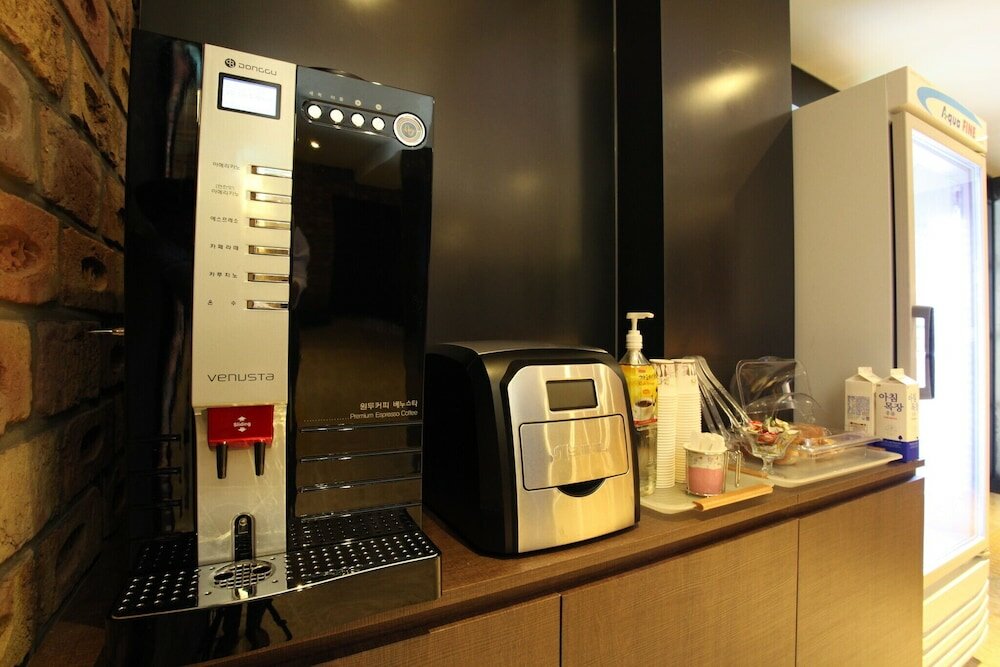 Фото Suwon Gwonseon-dong Jani B Hotel