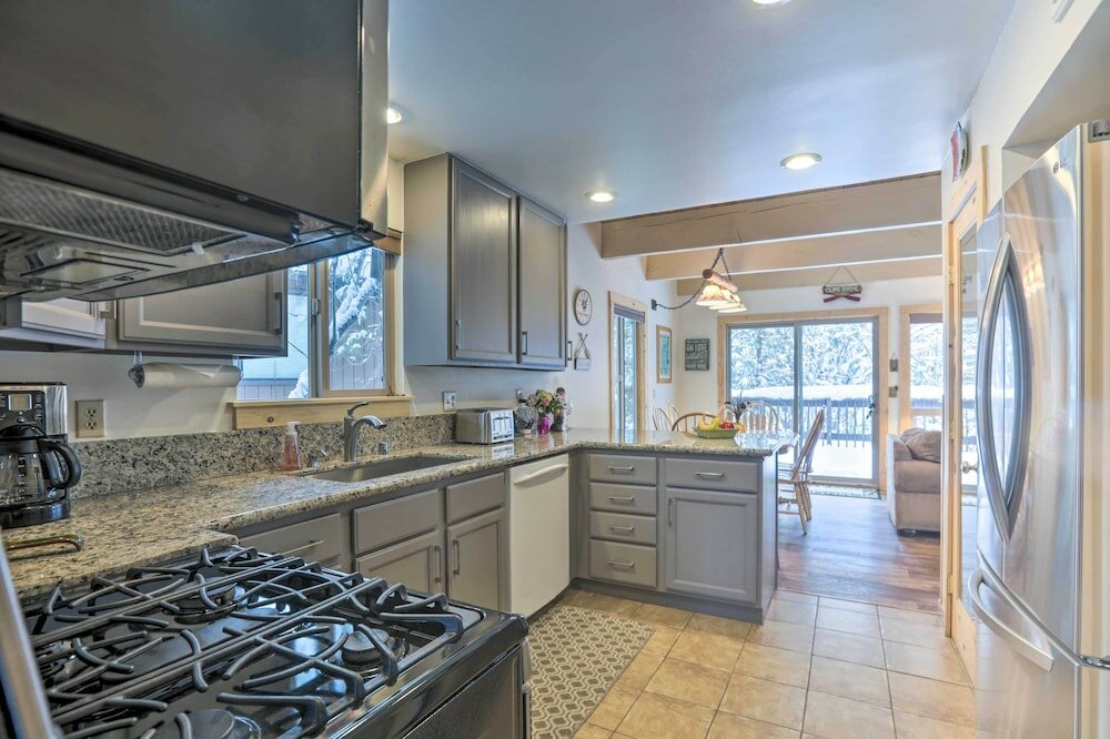 Фото Lazy Bear Cabin