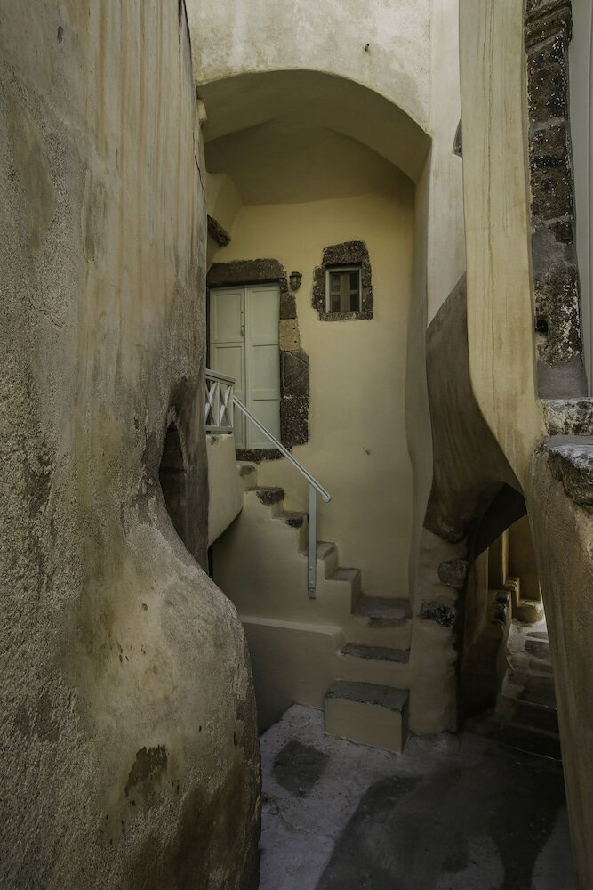 Фото Exi Castle Suites