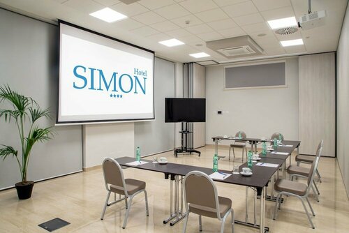 Гостиница Simon Hotel в Помеции