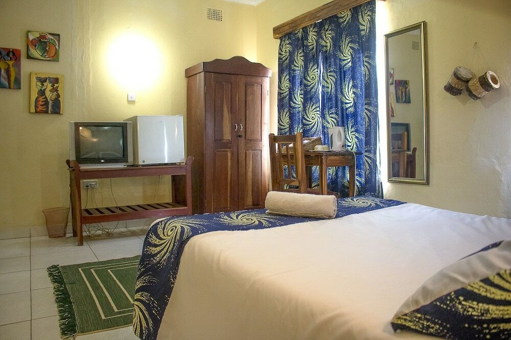 Фото Chanters Lodge, Livingstone