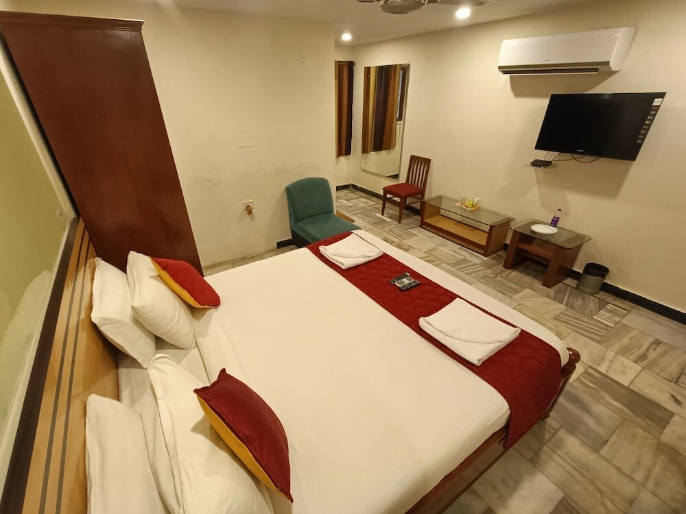 Фото Gt Grande Hotel-Near Us Consulate