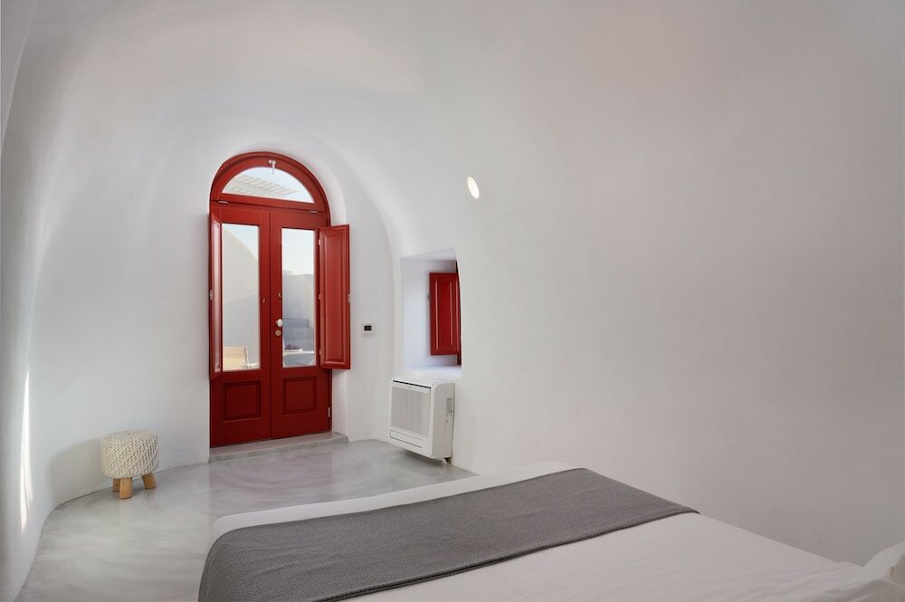 Фото Serendipity Cliffside Villa & Suites