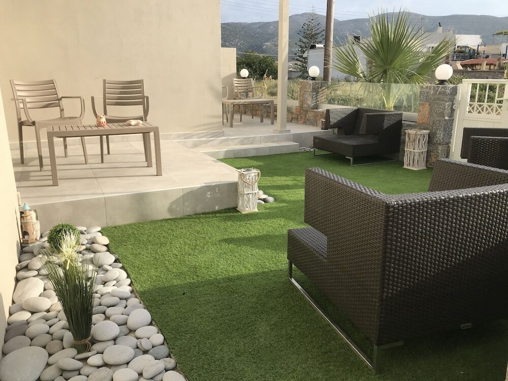 Фото Sea View Apts & Suites by Pachiplex