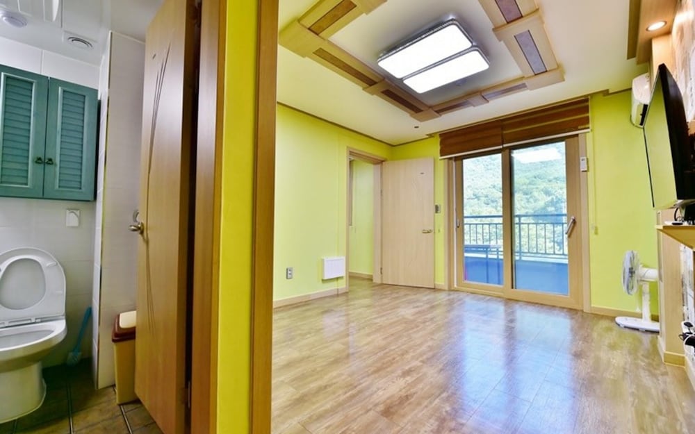 Фото Gyeryongsan Donghaksa Toranga Pension