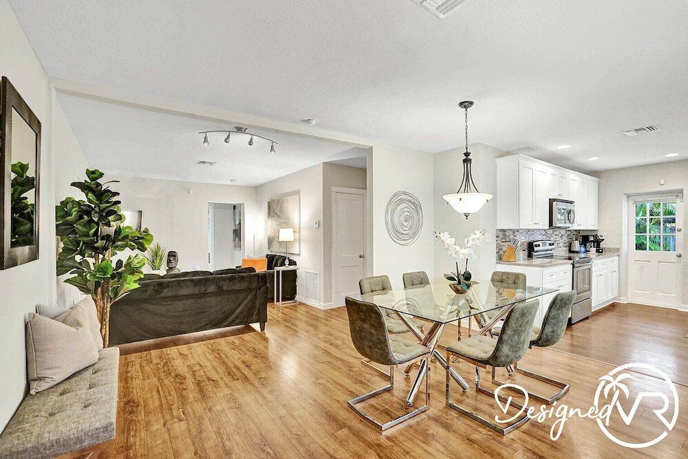 Фото Amazing 4br with Private Heated Pool