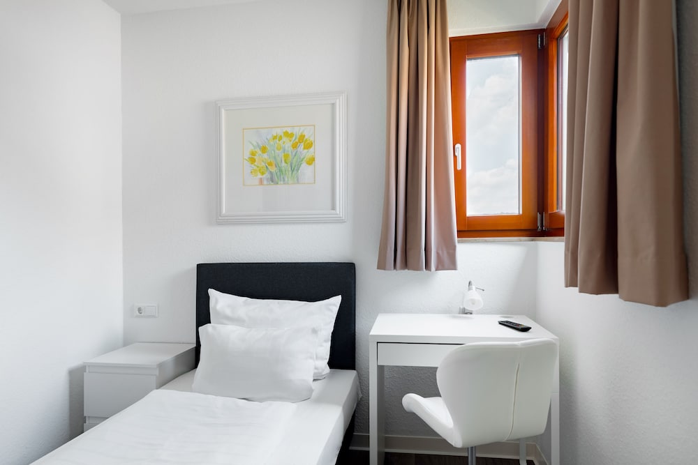 Фото Hotel Garni am Olgaeck