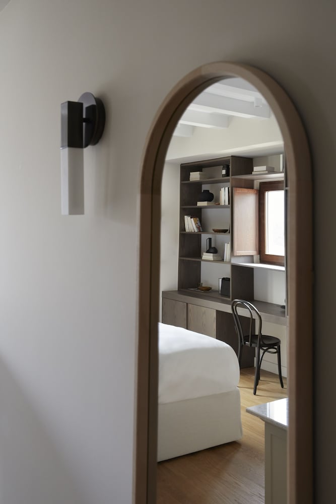 Фото The Storyteller Boutique House