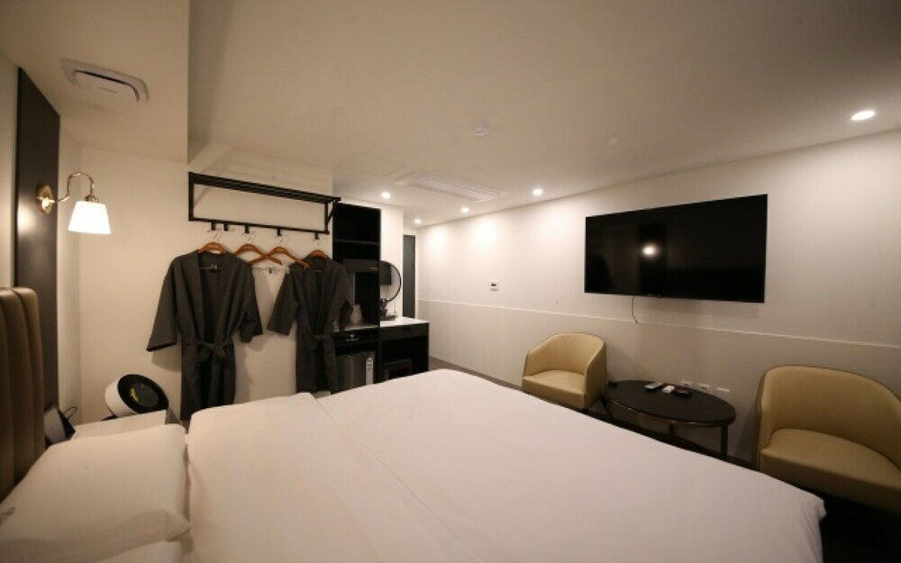 Фото Uiwang Hotel 25