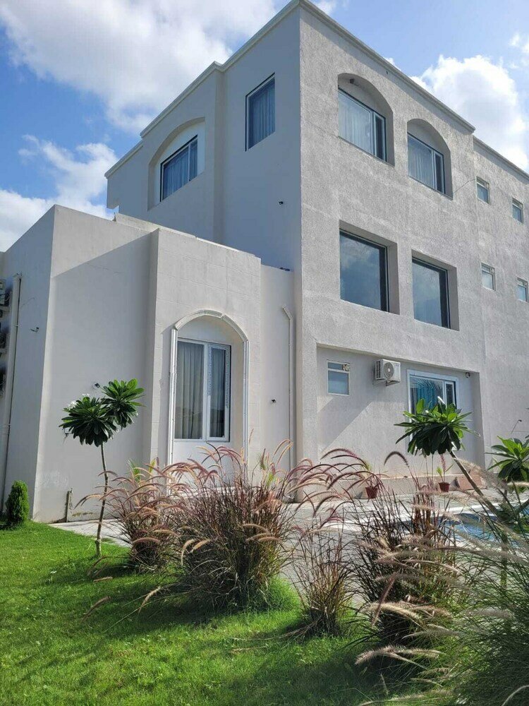 Фото Hotel Suryauday