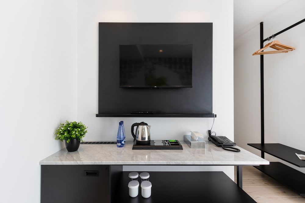 Фото G Hotel by Jl