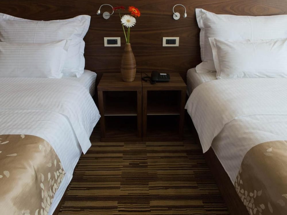 Фото Hotel Bistrik City Center