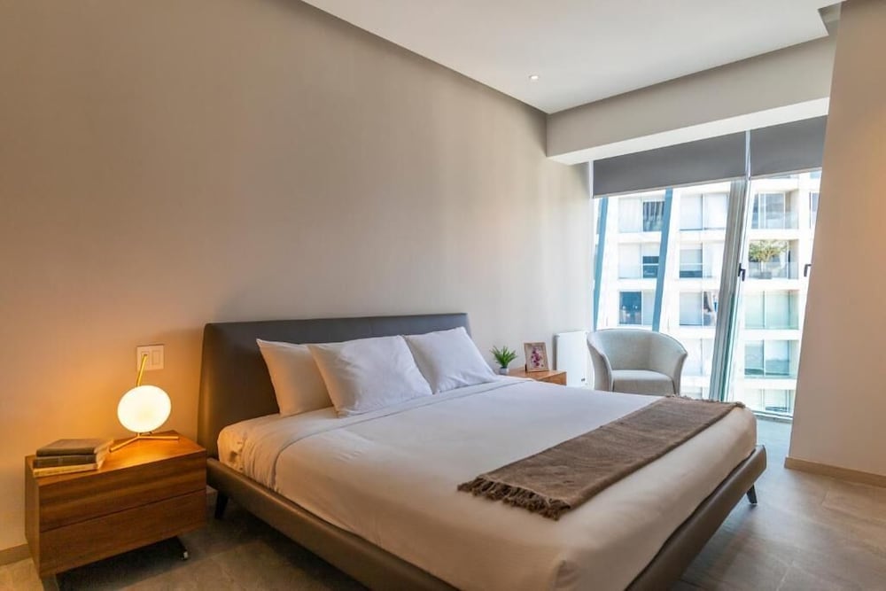 Фото Paradox Santa Fe