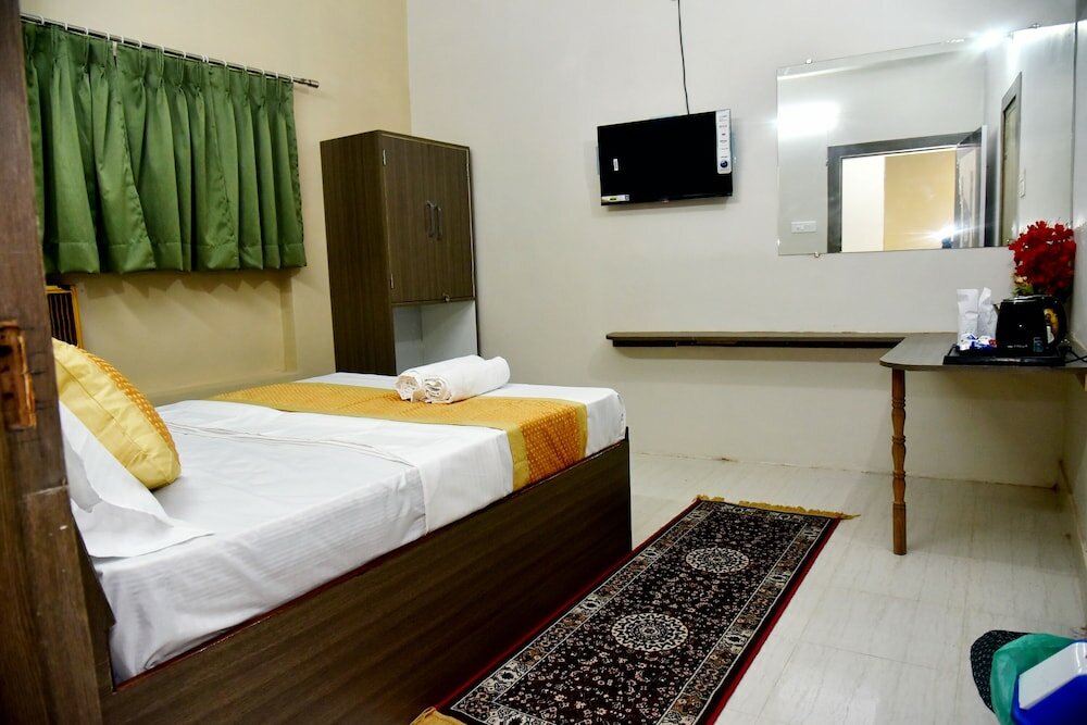 Фото Bluebells Varanasi