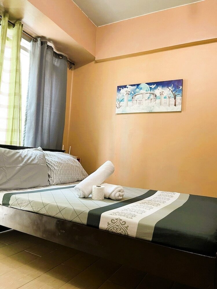 Фото Henry & Adiche Emperador Building