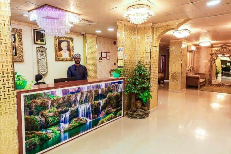Гостиница Capital O 141 Golden Rays Hotel