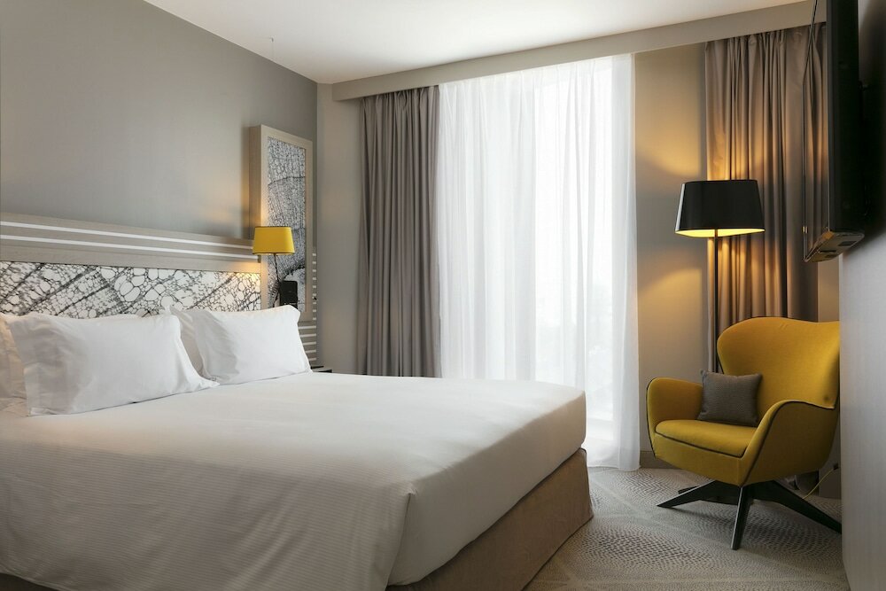 Фото Hilton Garden Inn Paris La Villette