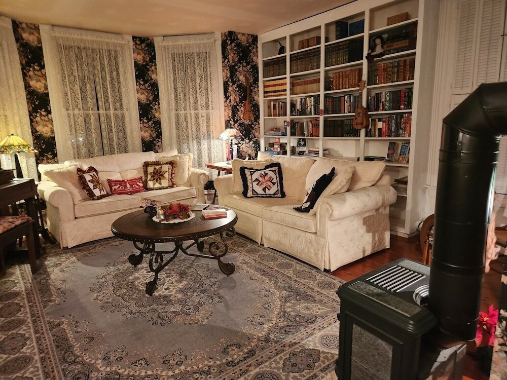 Фото Hawthorne Inn