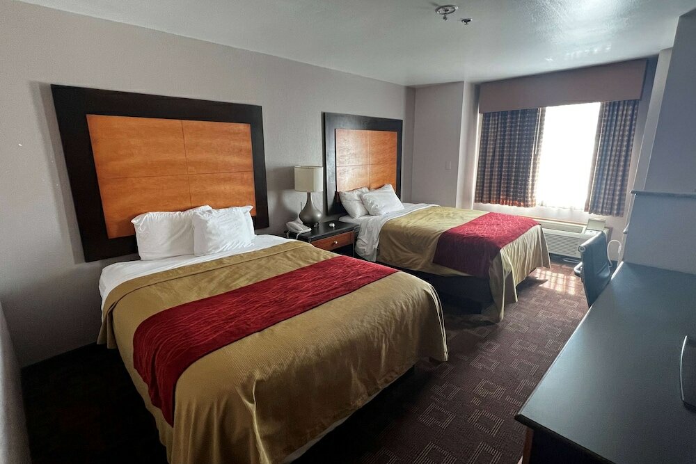 Фото Days Inn by Wyndham Jackson Downtown