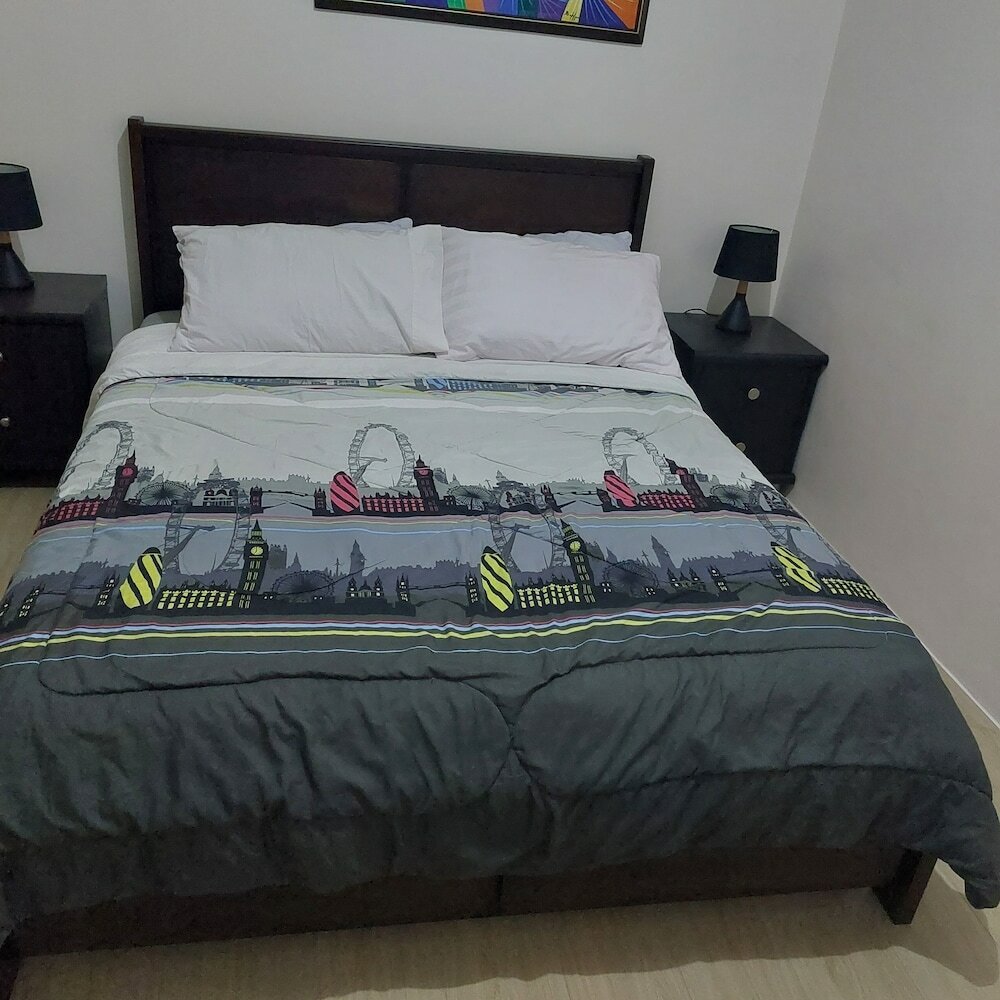 Фото Henry & Adiche Emperador Building