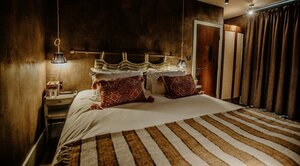 Runa Farm (Scotland, West Lothian, Farm), hotel