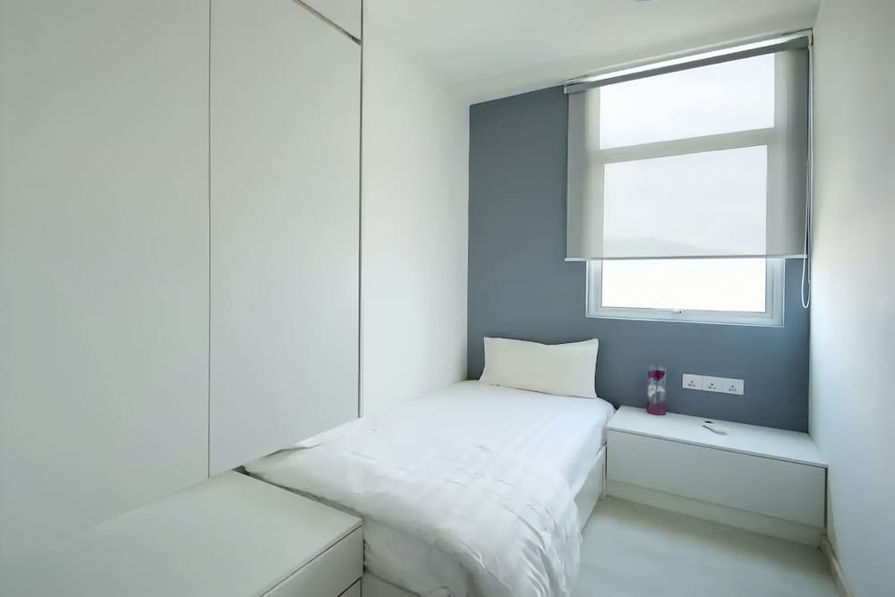 Фото Straits Garden Suites Georgetown