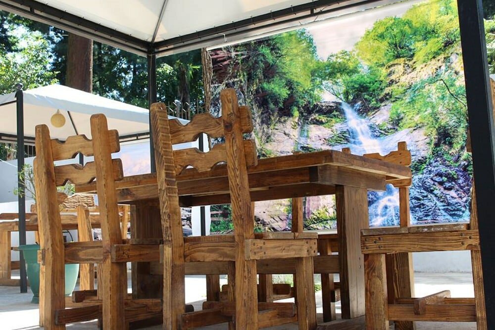 Фото Hotel Nine Brothers