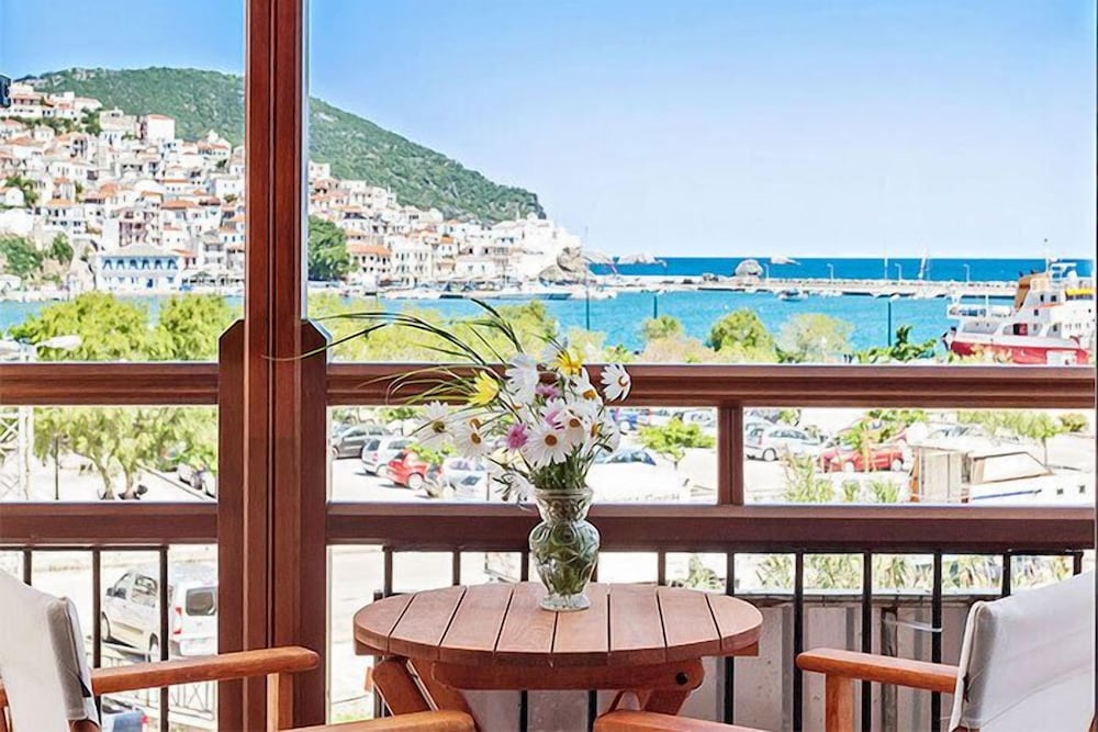 Фото Akti Fine Rooms