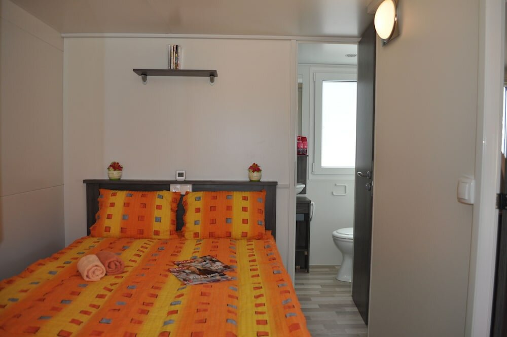 Фото Mobilhome Victoria Camping Lanterna