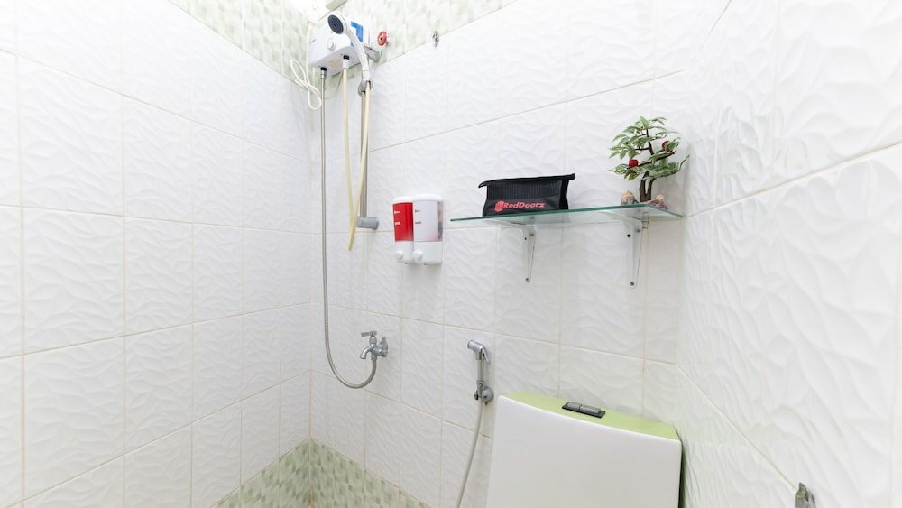 Фото RedDoorz near Robinsons North Tacloban