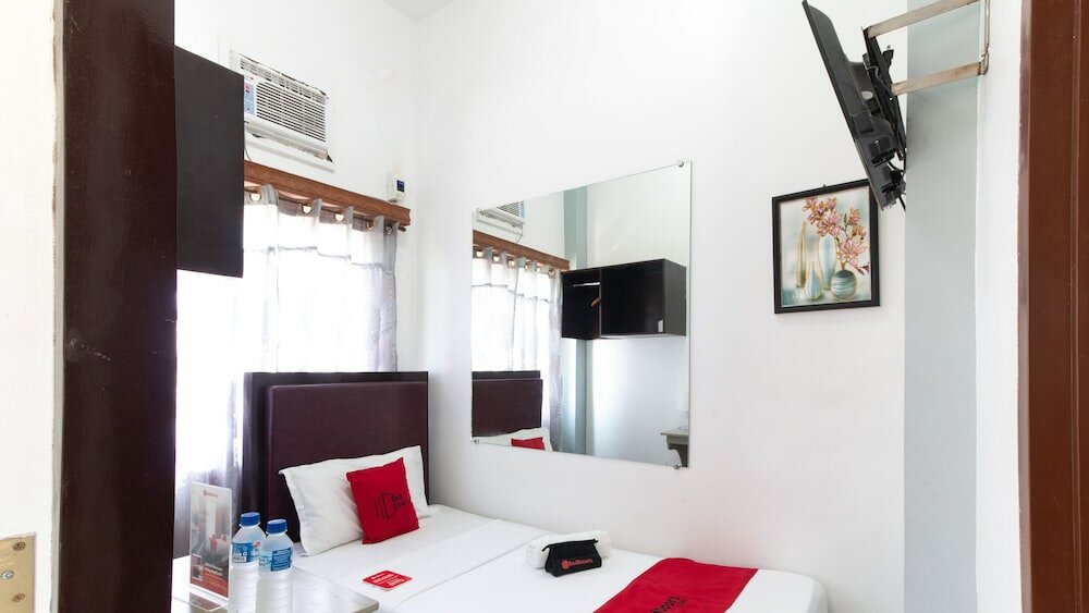 Фото RedDoorz near Robinsons North Tacloban