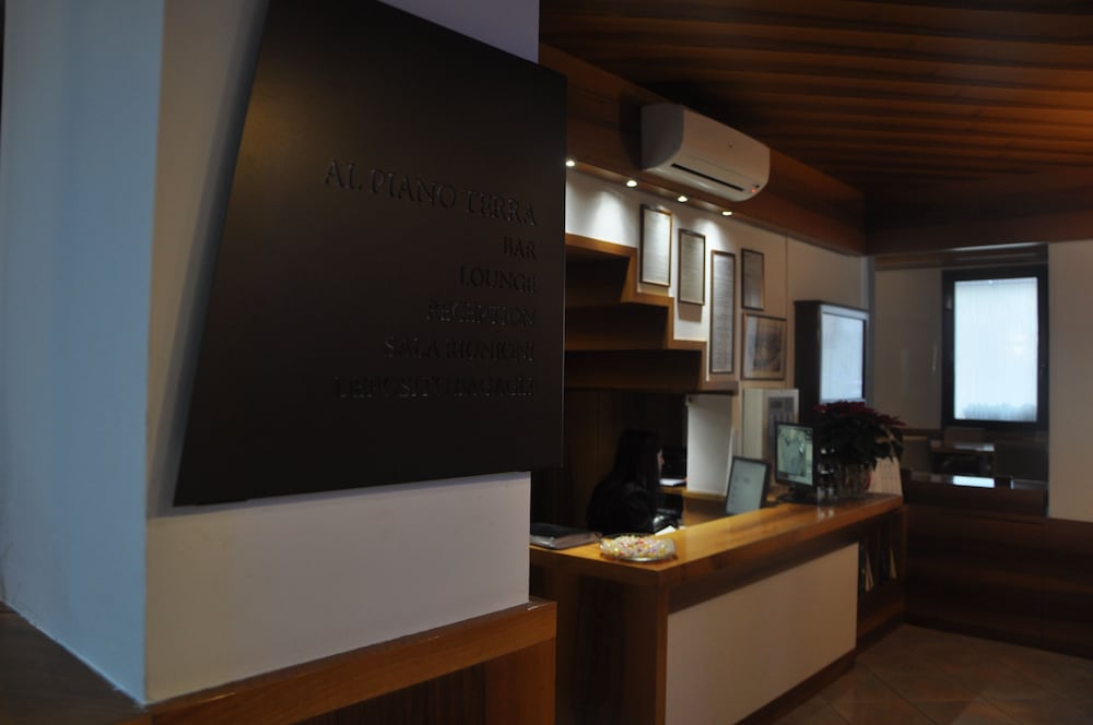 Фото Albergo Delle Alpi