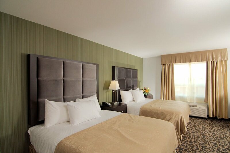 Гостиница Paradise Inn and Suites - Redwater