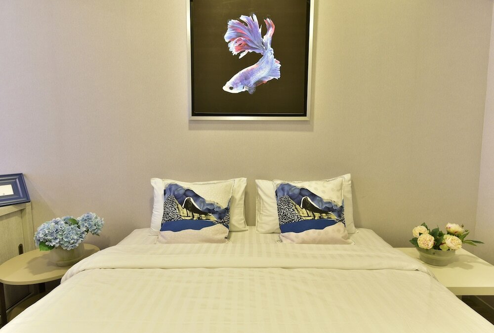 Фото Ratchadamnoen Residence