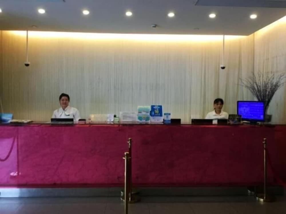 Фото Jinjiang Inn Jinshan City Sands