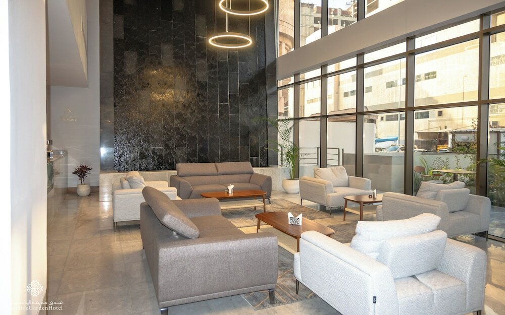 Фото Jasmine Garden Hotel