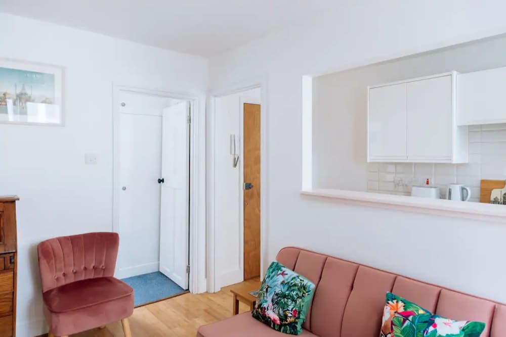 Фото Lovely 1 Bedroom Flat - Brighton