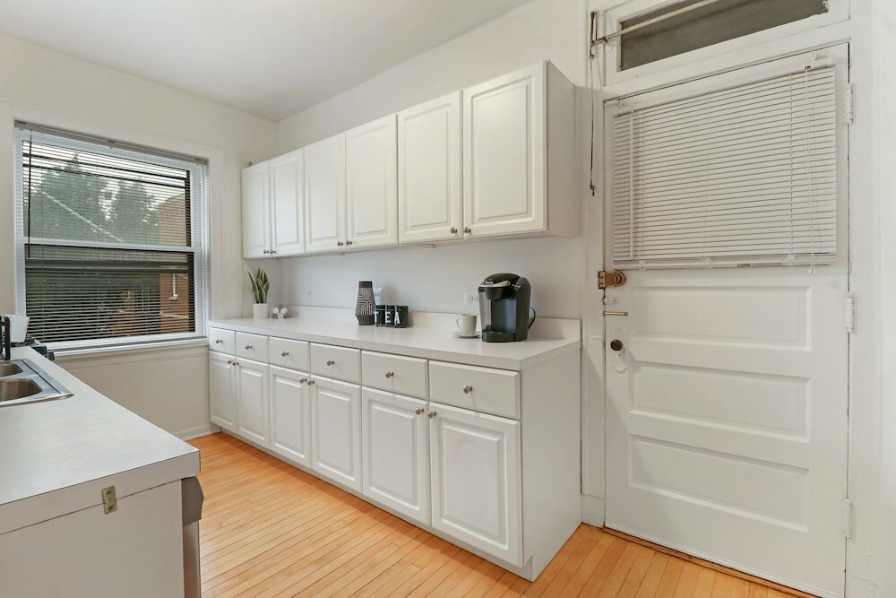 Фото Simple and Roomy 1br Apt in Evanston
