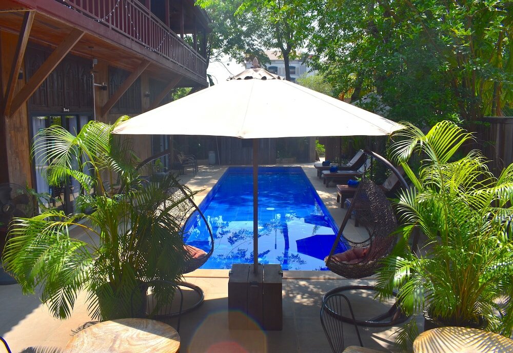 Фото Three Little Birds