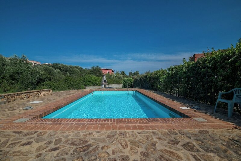 Гостиница Celeste House With Pool