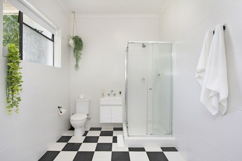 Фото Neighbourgood Hill