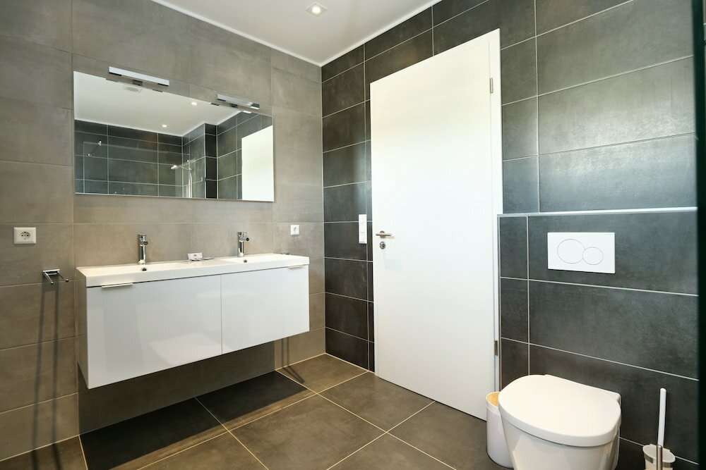 Фото 2br Apt 100 m2 w Terrace Garden & Pkg