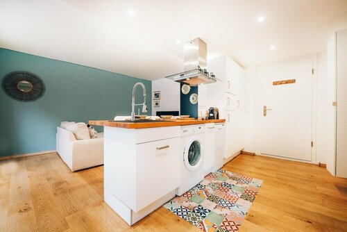 Гостиница Stylish Studio w Terrace in Heart of Lux в Люксембурге