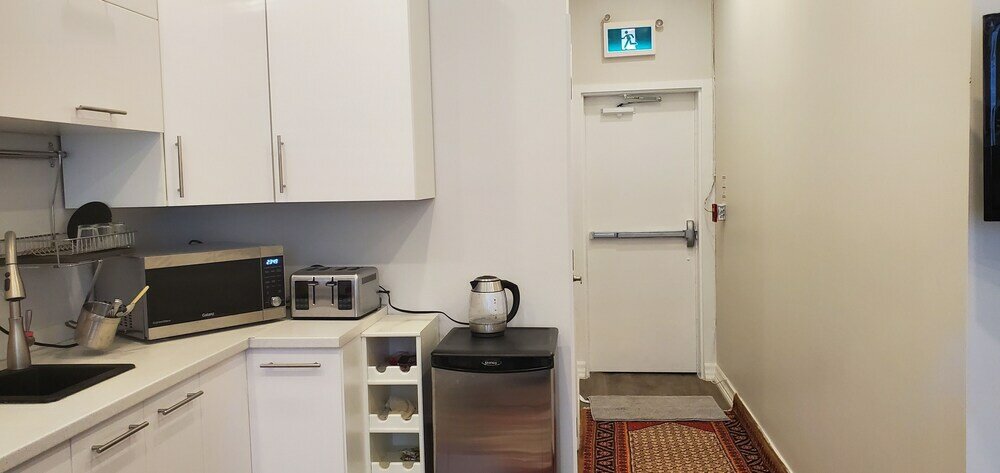 Фото Downtown Easy Stay