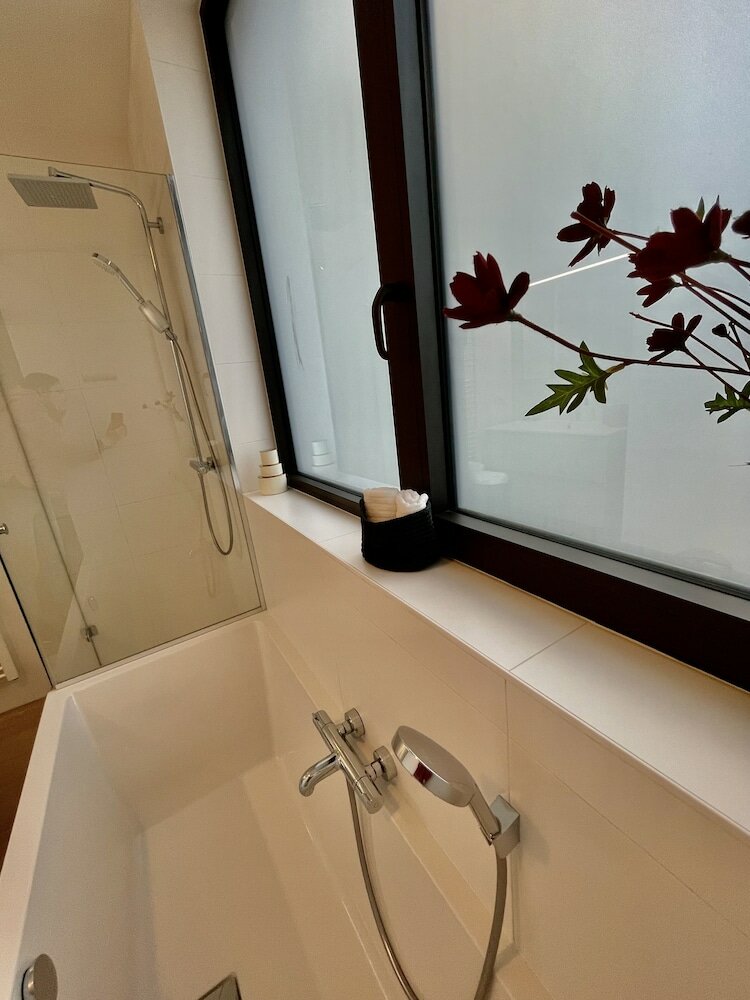 Фото One Lux Stay near Diamond District