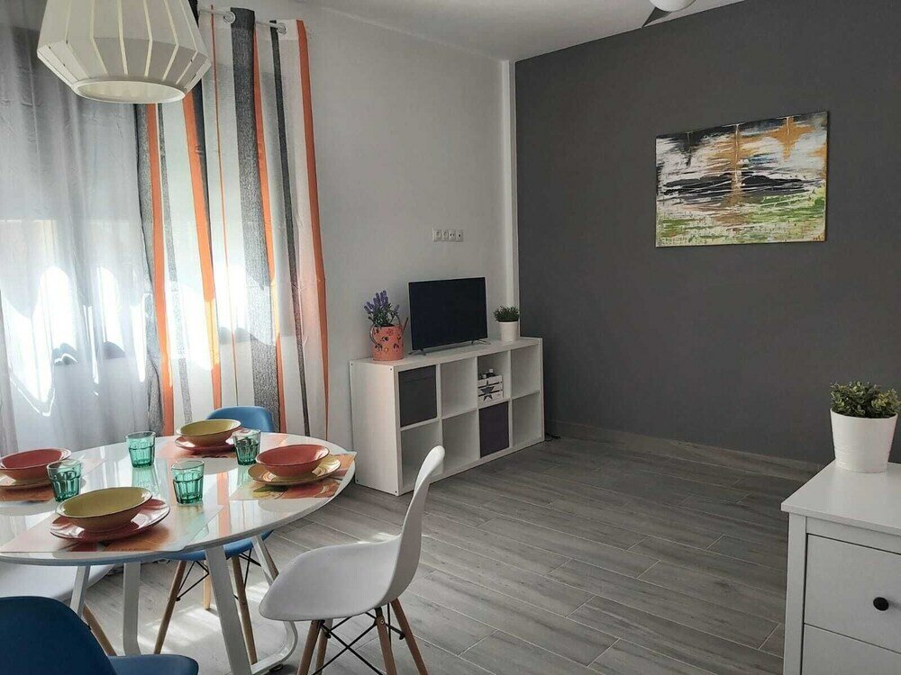 Фото Bnbook Medea Apartments