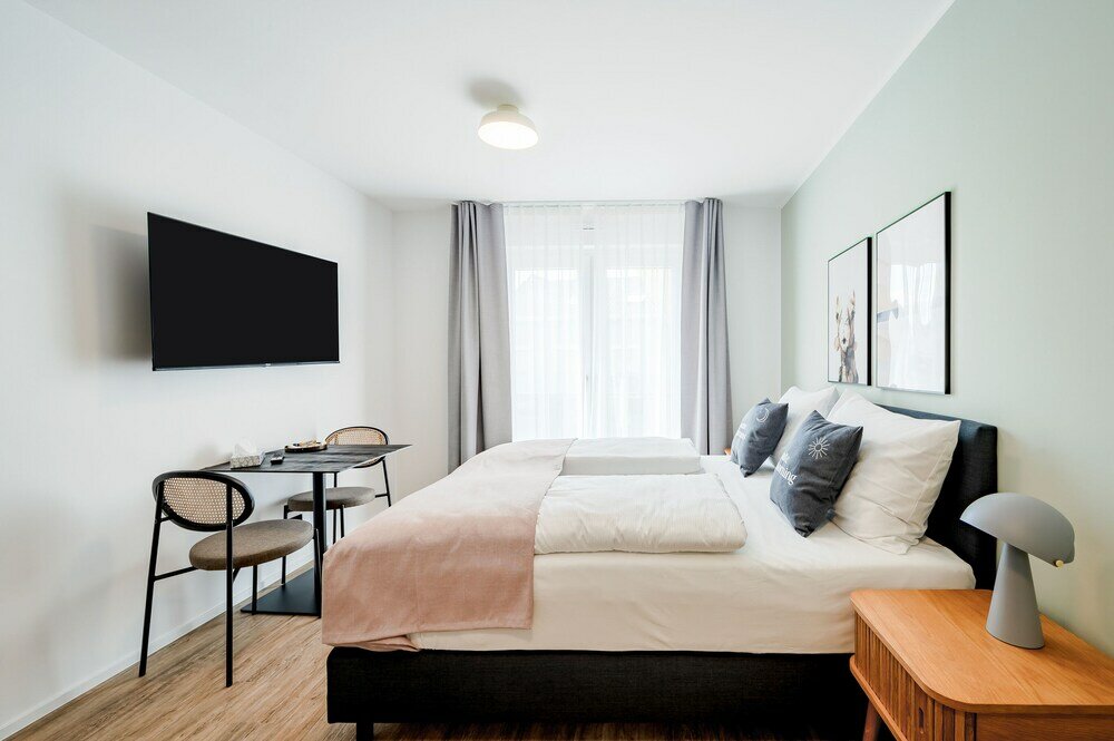 Фото Limehome Metzingen Wilhelmstr